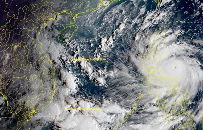 Một cơn bão đang hình thành trên biển Đông, các tỉnh, thành phố từ Quảng Ninh đến Bình Định được yêu cầu chủ động ứng phó