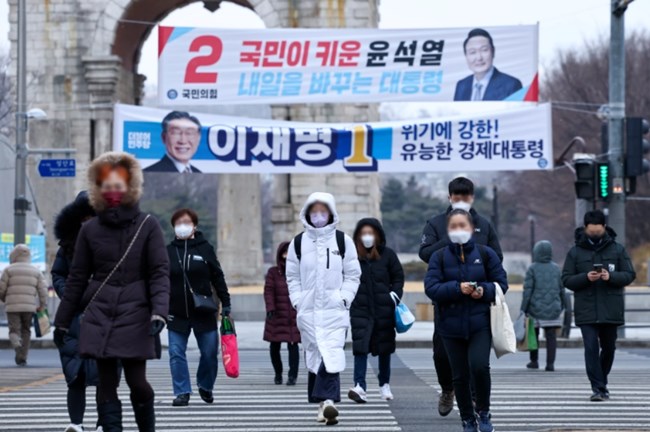 Bầu cử Tổng thống Hàn Quốc: Cuộc đua căng thẳng!