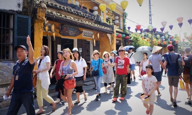 Giải pháp thu hút khách du lịch quốc tế vào Việt Nam trong năm 2024