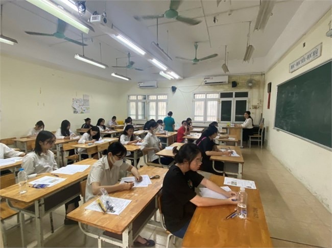 Hà Nội lần đầu tiên tổ chức cho 100.000 học sinh lớp 11 làm bài khảo sát theo Chương trình giáo dục phổ thông 2018