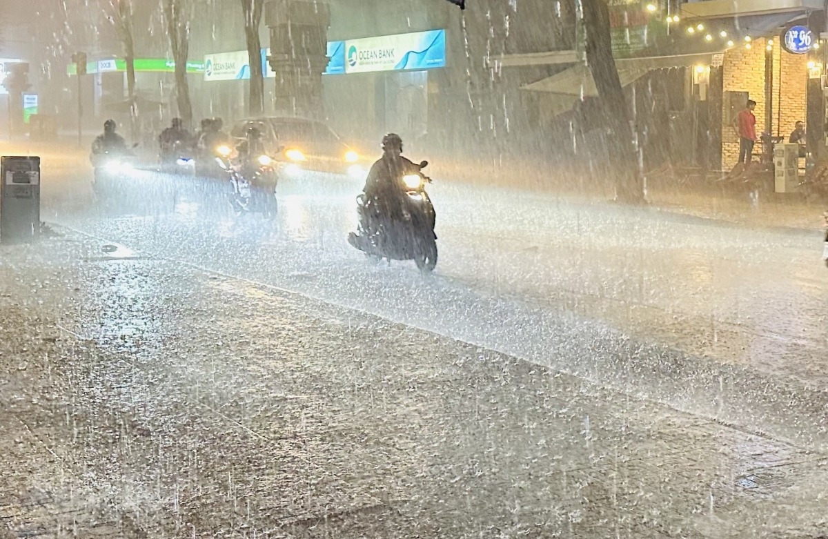 Dự báo thời tiết ngày 20/5: Hà Nội có nơi mưa rất to