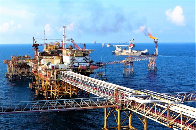  Lần đầu tiên một doanh nghiệp Việt Nam ký hợp đồng cung cấp dịch vụ khai thác dầu khí cho Tập đoàn Dầu khí Quốc gia Ấn Độ