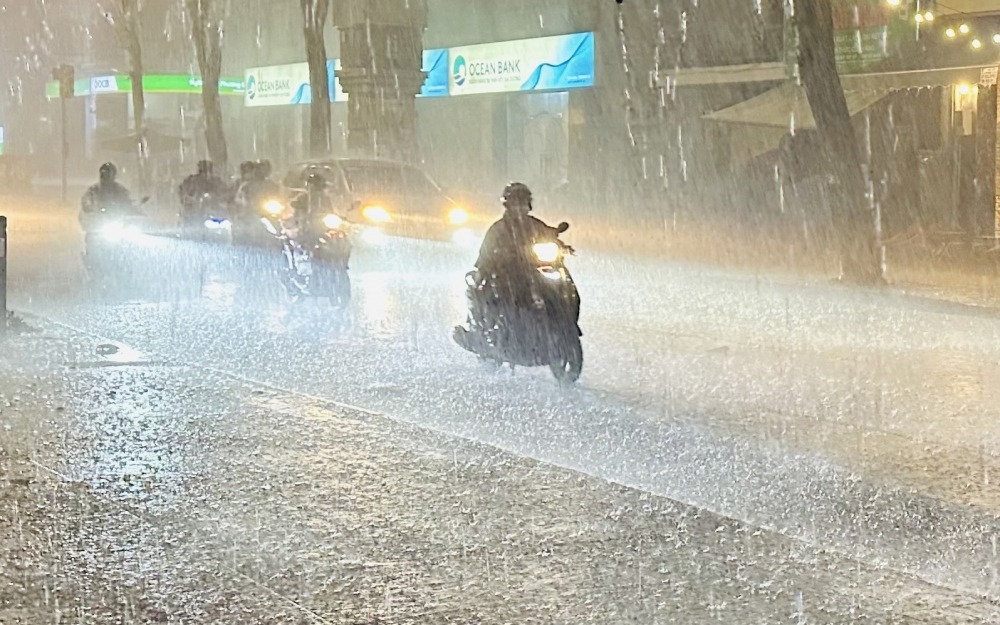 Dự báo thời tiết ngày 27/9: Từ Thanh Hóa đến Quảng Bình có mưa rất to