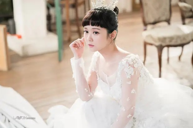 Diễn viên “không tuổi” Jang Nara kết hôn ở tuổi 41