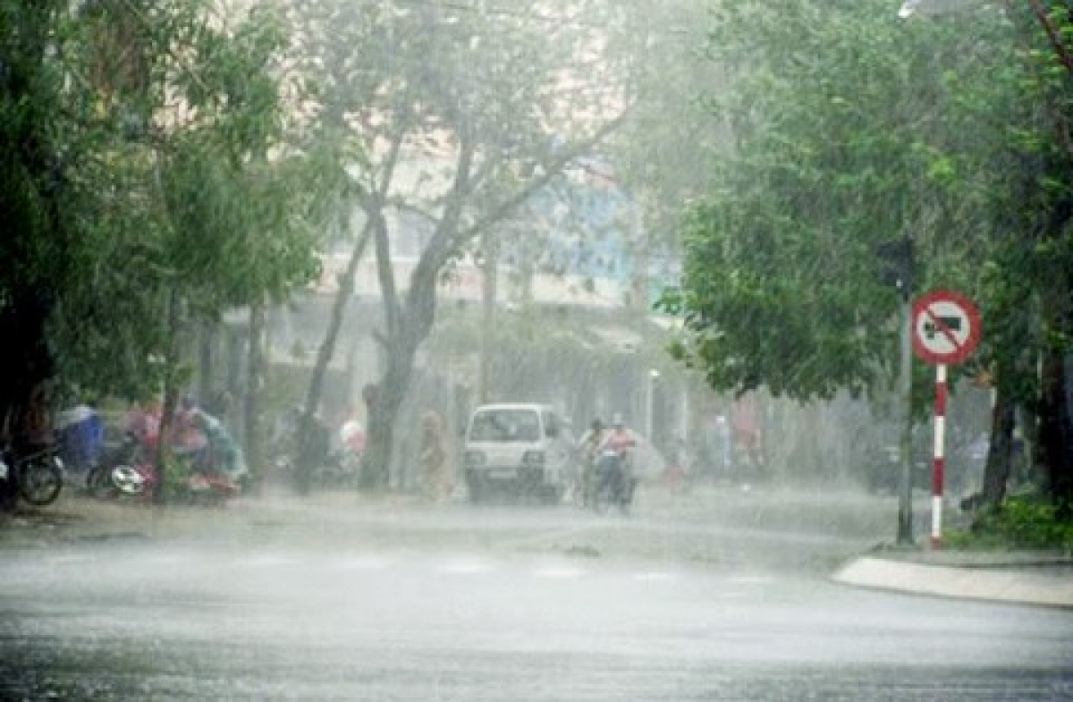 Dự báo thời tiết ngày 27/5: Hà Nội ngày nắng, chiều tối mưa rào và dông