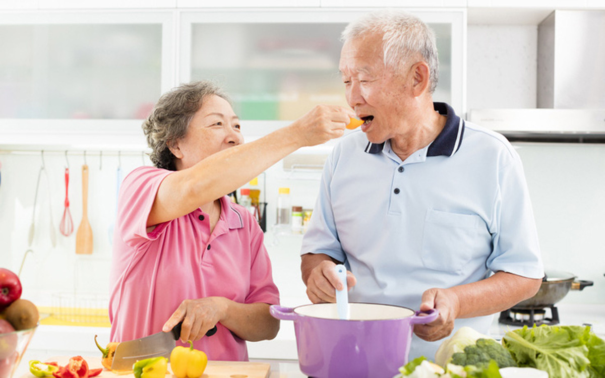 Bổ sung thực phẩm bổ dưỡng cho người cao tuổi