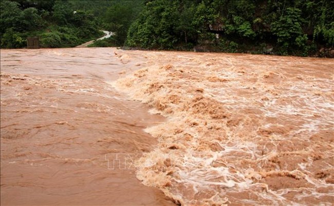 Cảnh báo mưa to, lũ quét và sạt lở đất xảy ra ở các địa phương từ Thừa Thiên - Huế đến Khánh Hòa