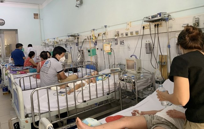 Thành phố Hồ Chí Minh tăng cường các biện pháp ngăn chặn số ca mắc tay chân miệng và sốt xuất huyết tăng cao
