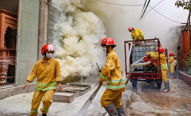 Chính phủ đặt mục tiêu đến năm 2030 đảm bảo mỗi đơn vị hành chính cấp huyện có tối thiểu 1 đội Cảnh sát phòng cháy chữa cháy và cứu nạn, cứu hộ