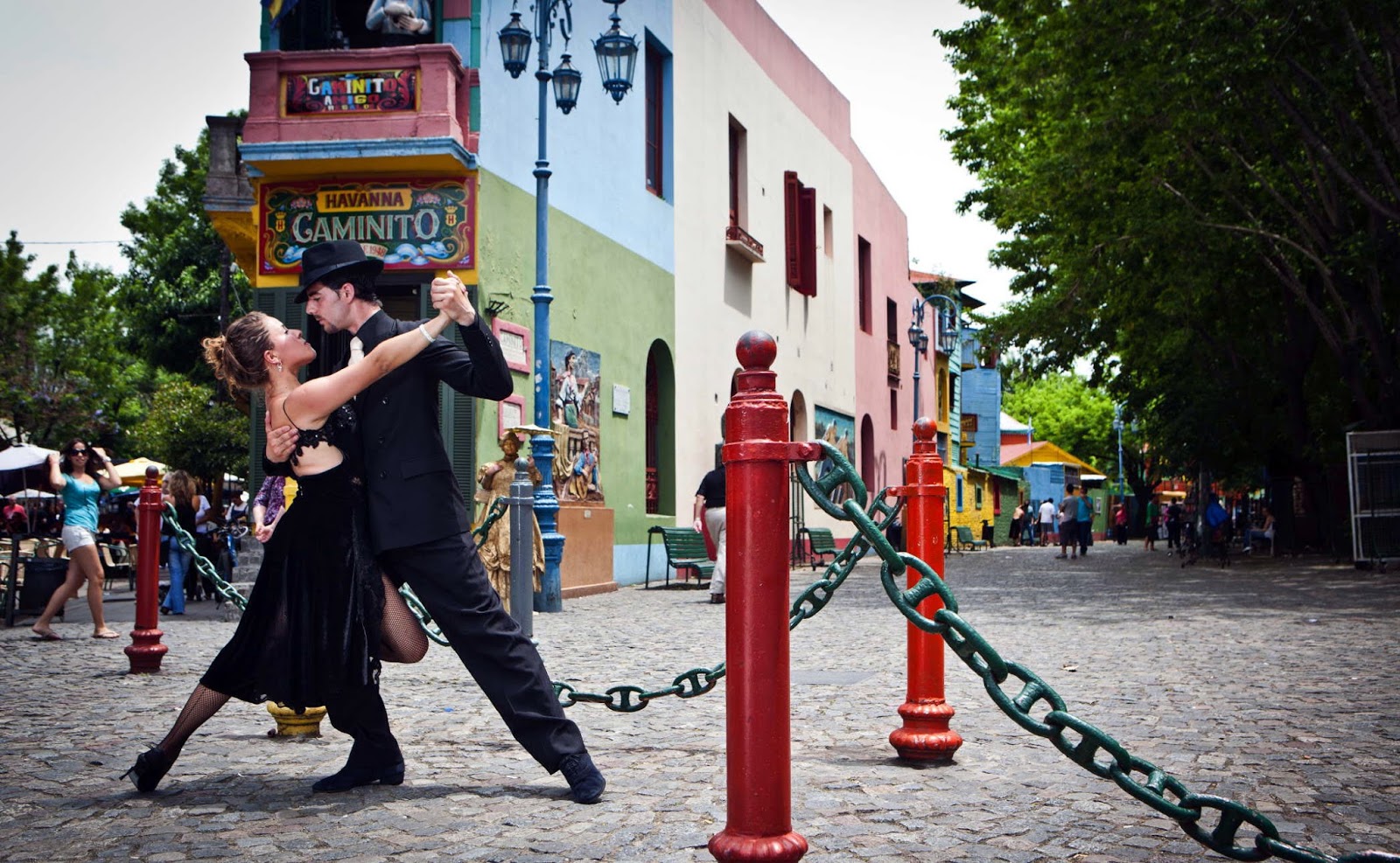 Vũ điệu tango đầy mê đắm ở thủ đô Buenos Aires của Argentina